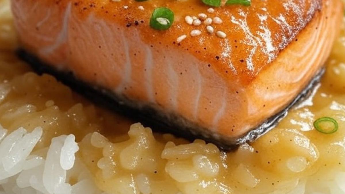 Japanese Steakhouse-Style Garlic Butter Salmon