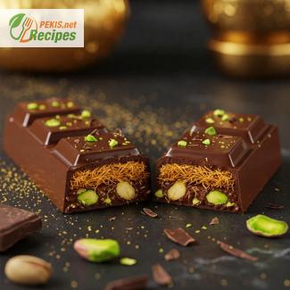 Cioccolato di Dubai con pistacchi e kadaif ricetta