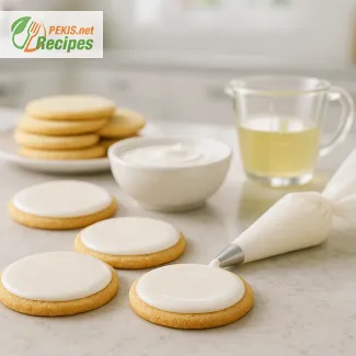 Royal icing recipe for cookies and cakes – smooth, firm finish